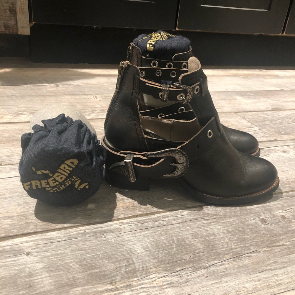 Brand New Freebird by Steven Booties